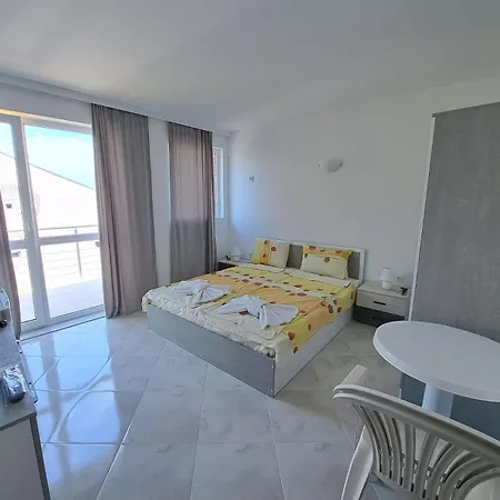 за гости кирови 招待所 阿赫托波尔